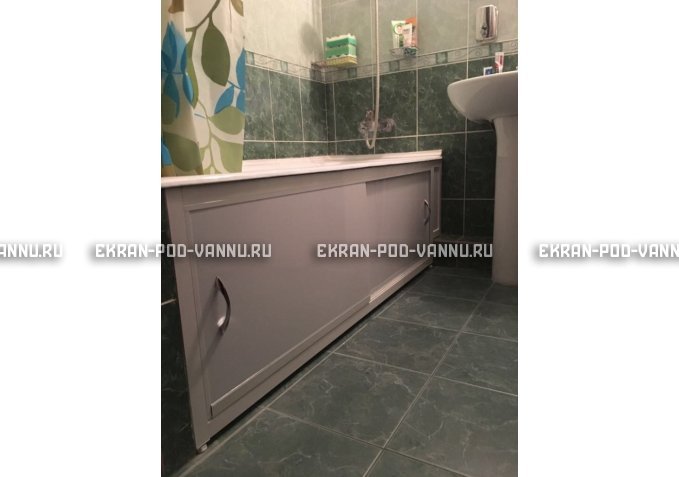 Экран  EUROPLEX Роликс белый с вставкой – купить по цене 10400 руб. в интернет-магазине в городе Ставрополь картинка 2
